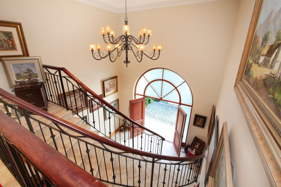 5 Bedroom Property for Sale in Welgemoed Western Cape